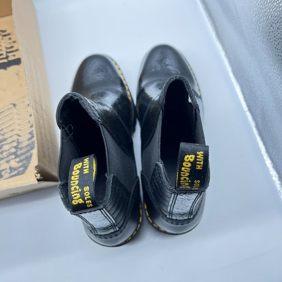 Dr. Martens Rozalie Distressed Patent Chelsea boots women’s size 9 - Picture 4 of 9